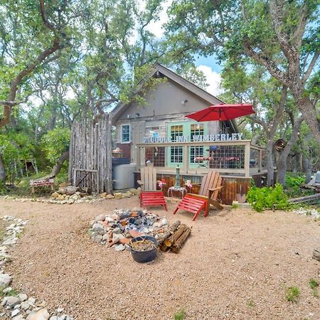 Snuggle Inn Wimberley Cabin With Fire Pit And Deck Экстерьер фото