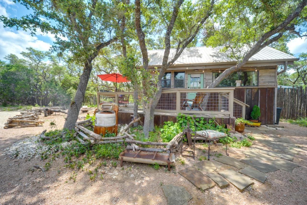 Snuggle Inn Wimberley Cabin With Fire Pit And Deck Экстерьер фото