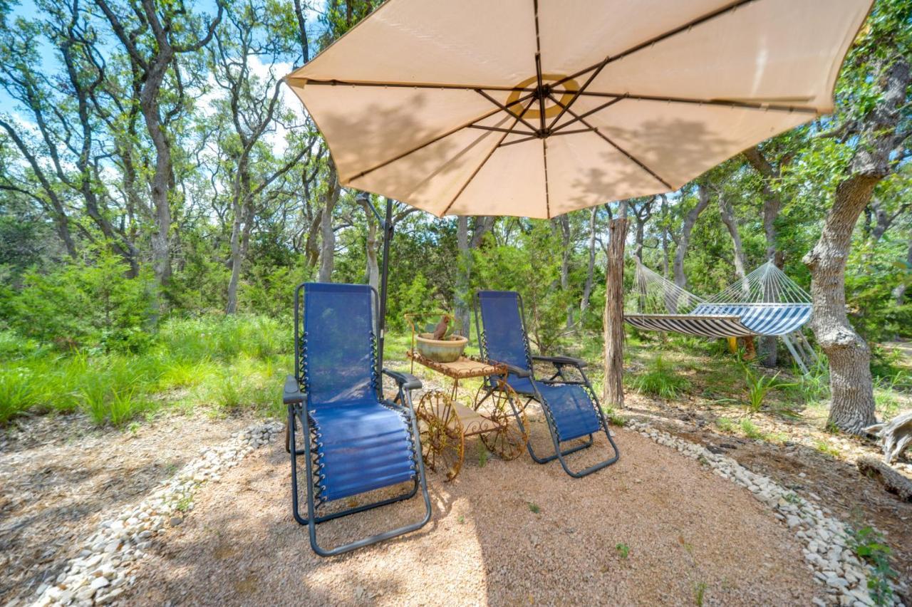 Snuggle Inn Wimberley Cabin With Fire Pit And Deck Экстерьер фото