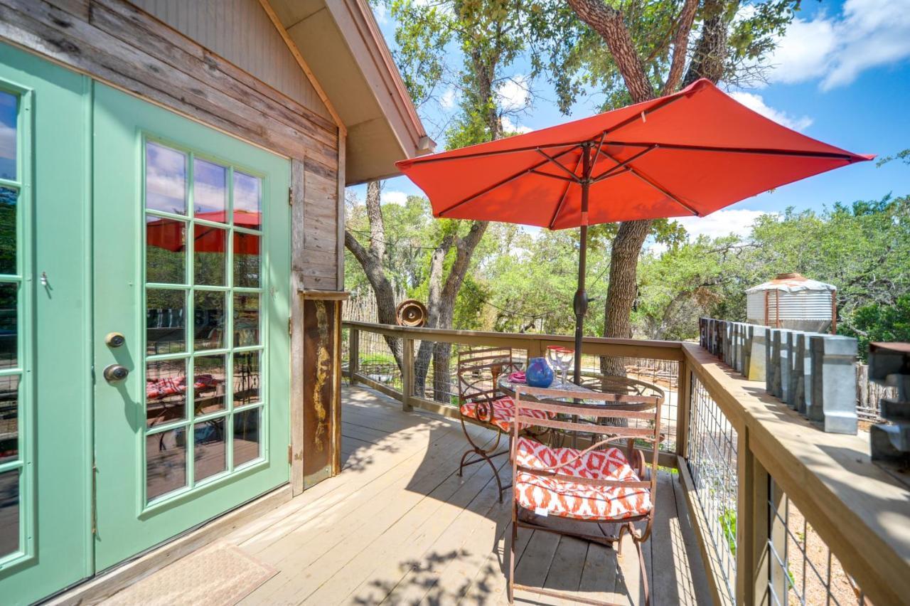 Snuggle Inn Wimberley Cabin With Fire Pit And Deck Экстерьер фото