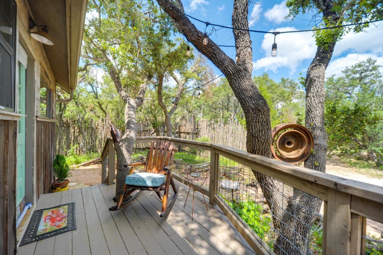 Snuggle Inn Wimberley Cabin With Fire Pit And Deck Экстерьер фото