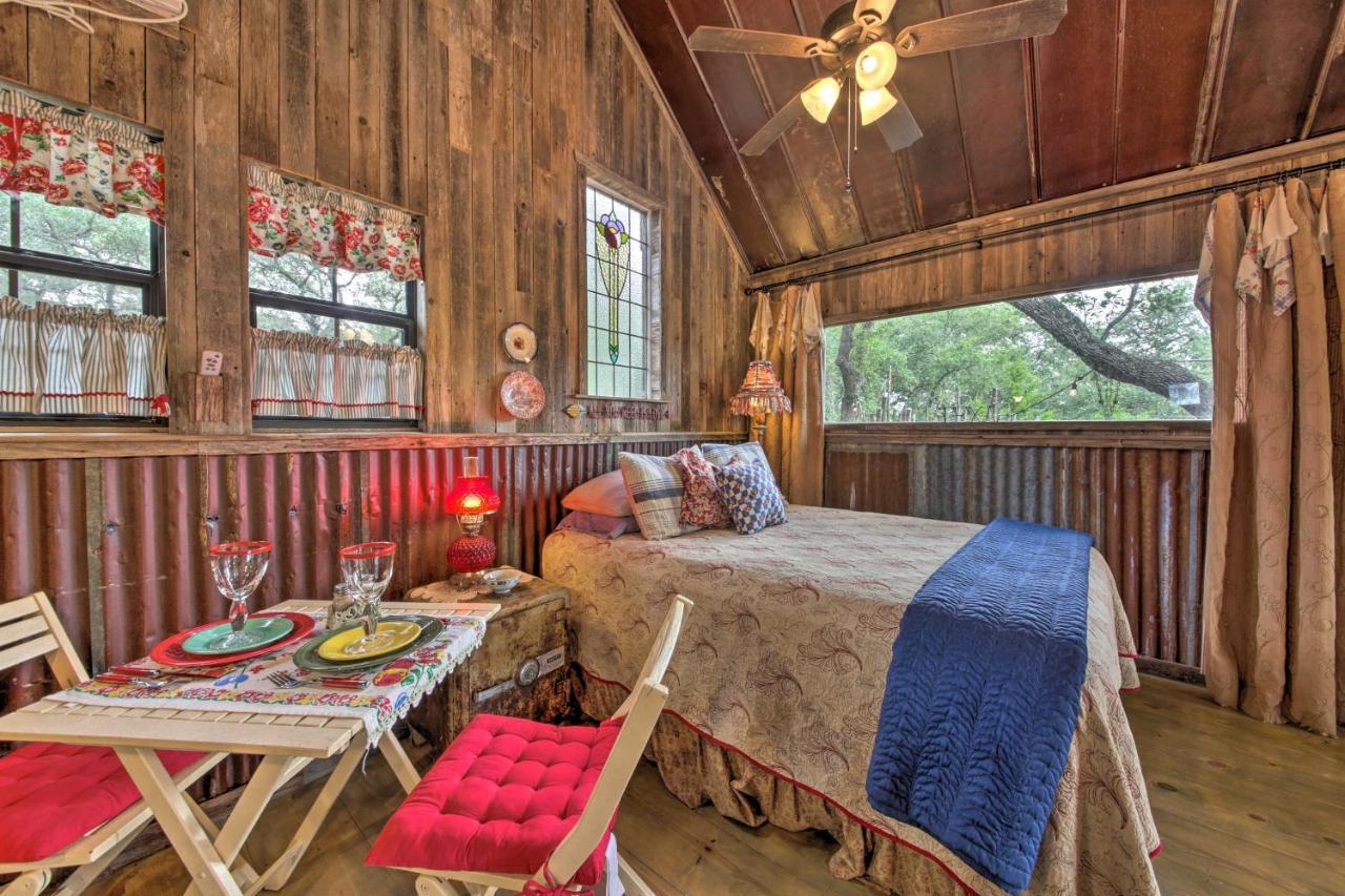 Snuggle Inn Wimberley Cabin With Fire Pit And Deck Экстерьер фото